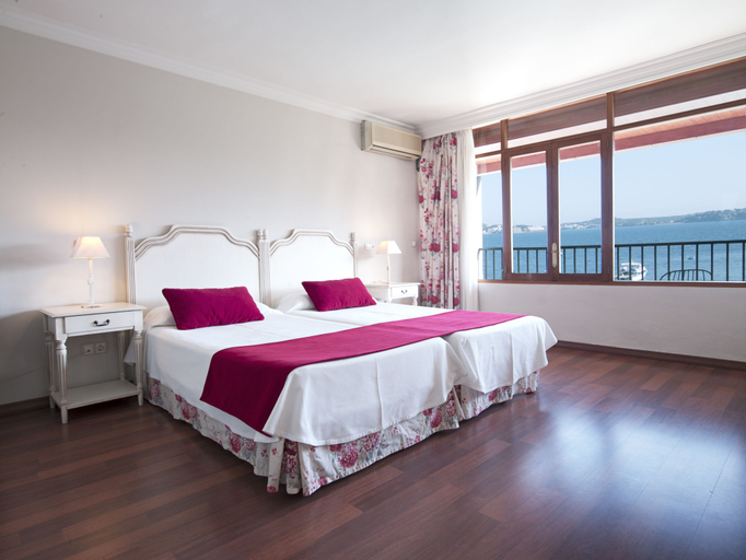 Bedroom 2, Hotel Cala Fornells, Baleares