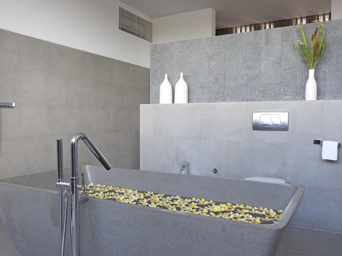 Bathroom, Villa Issi, Badung