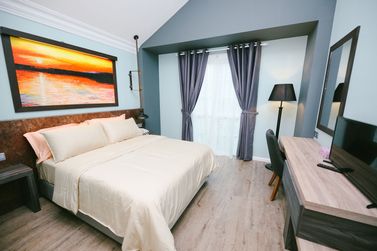 Bedroom 13