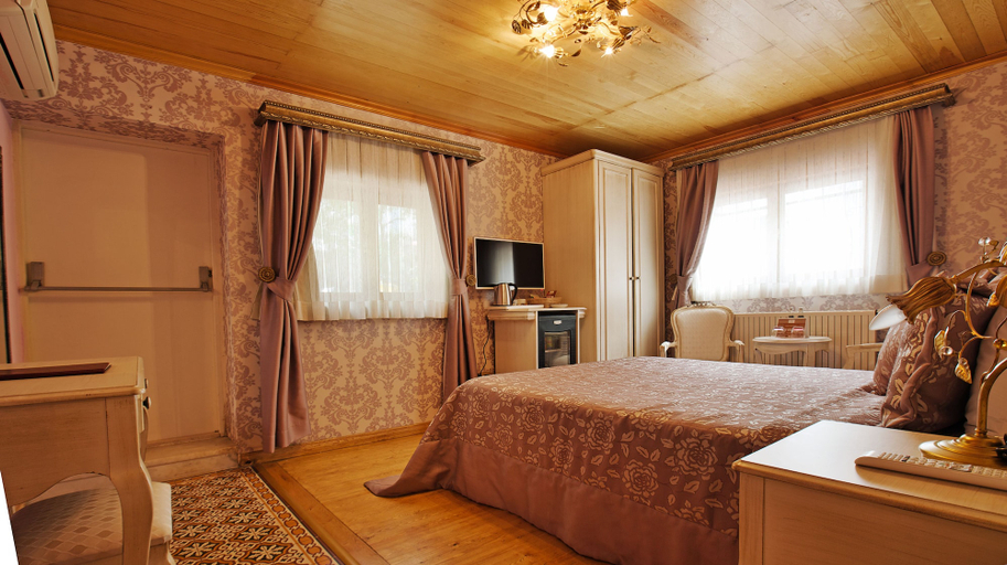 Bedroom 2, Ada Palas Buyukada, Adalar