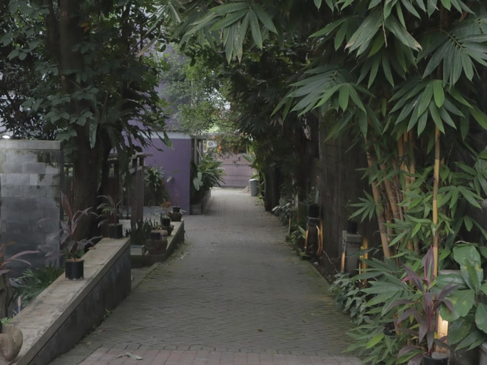 Others 5, Regato Suites, South Jakarta