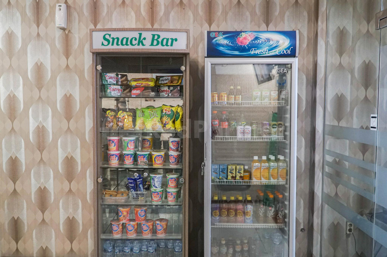 Food & Drinks, Deli Homestay near DeliPark Mall Medan RedPartner, Medan