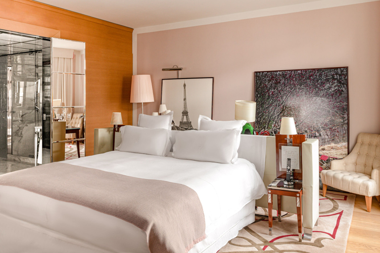 Bedroom 3, Le Royal Monceau - Raffles Paris, Paris