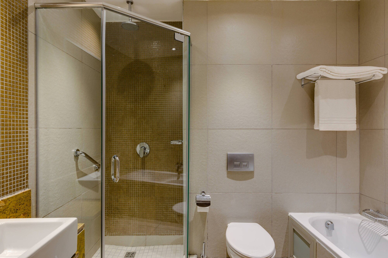 Bathroom 5, Protea Hotel by Marriott Ikeja Select, Ikeja