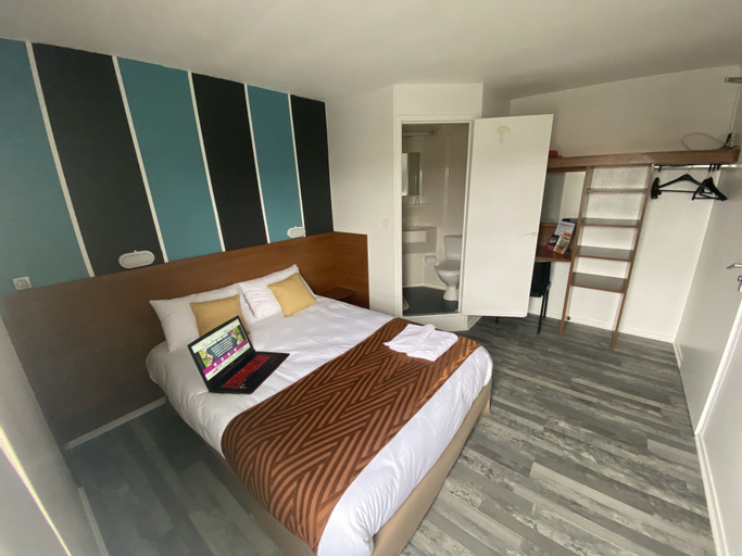 Bedroom 8