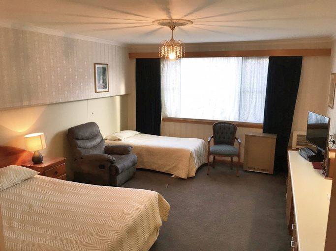 Bedroom 5