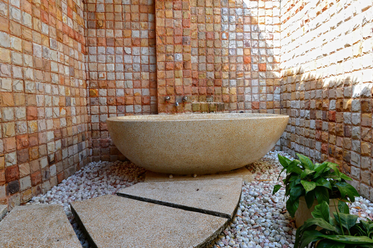 Bathroom 7