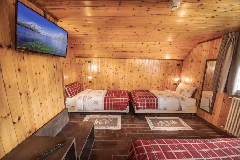 Bedroom 3, Albergo Quarto Pirovano, Sondrio