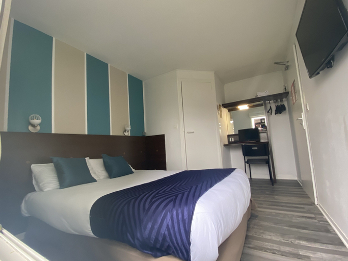Bedroom 21