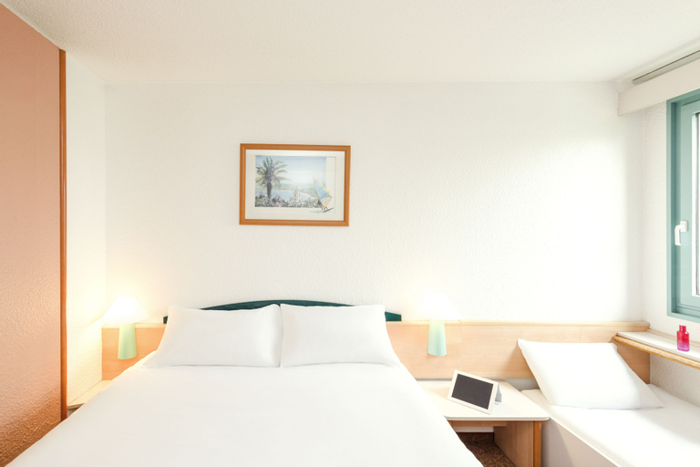 Bedroom 10