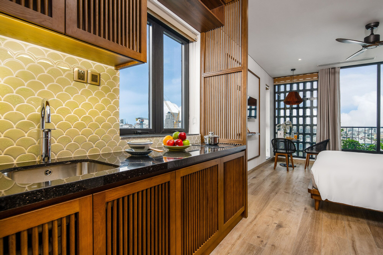 Dining Room 14