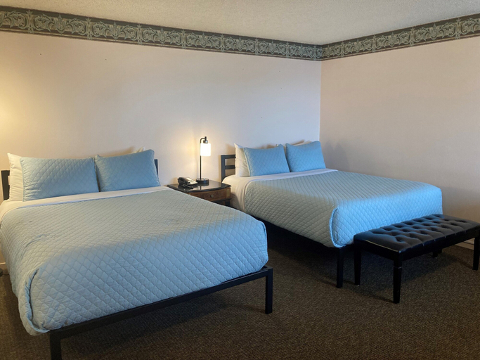 Bedroom 4, Coast Riders Inn, San Luis Obispo