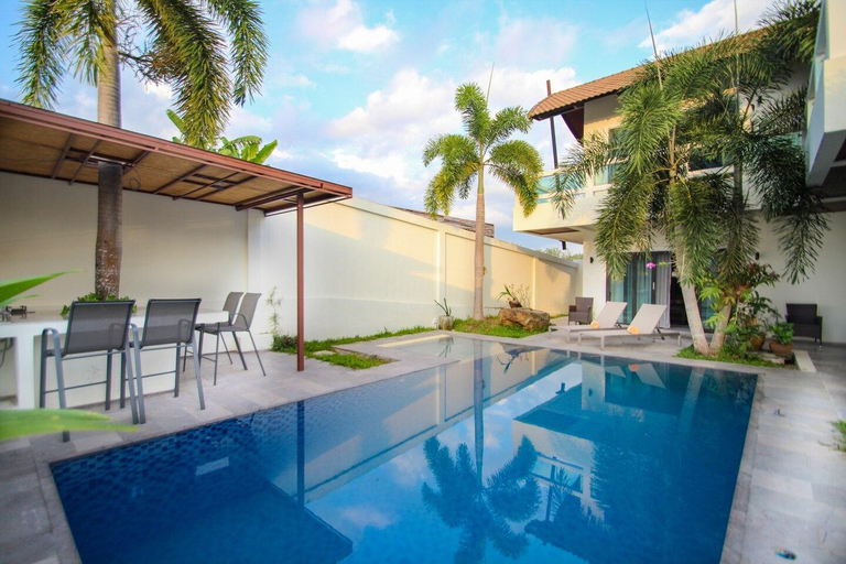 Sport & Beauty 2, Resona Pool Villa, Mueang Krabi