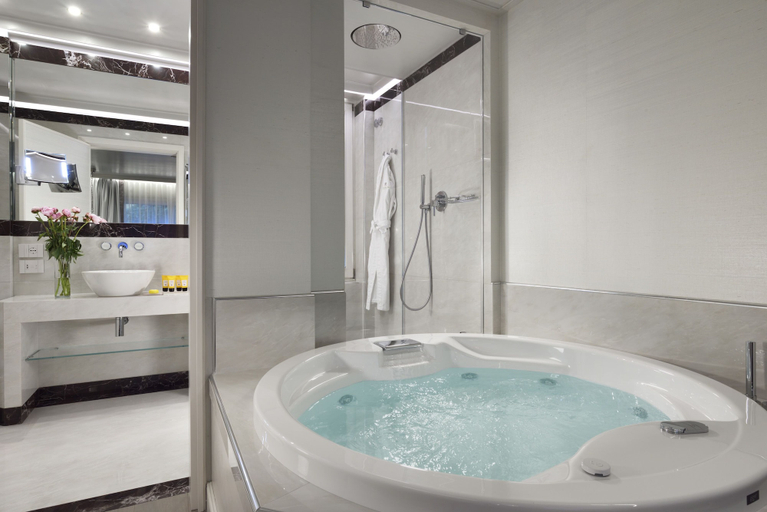 Bathroom 5, Ponte Vecchio Suites & Spa, Florence