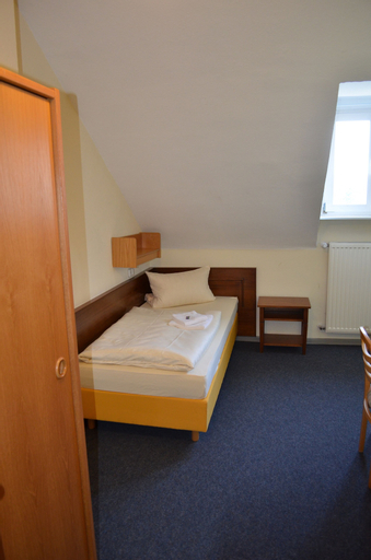 Bedroom 9