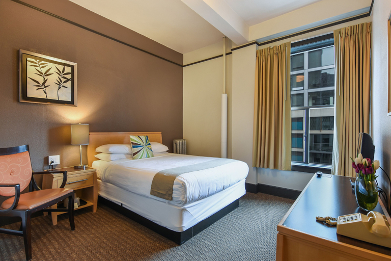 Bedroom 3, The Moore Hotel, Seattle
