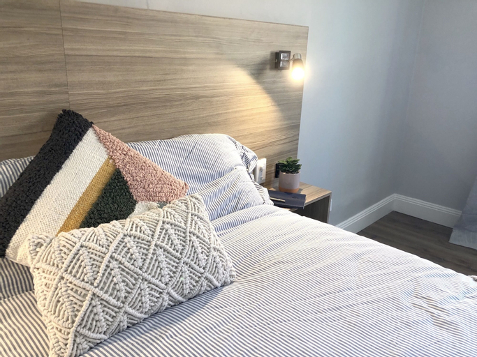 Bedroom 12