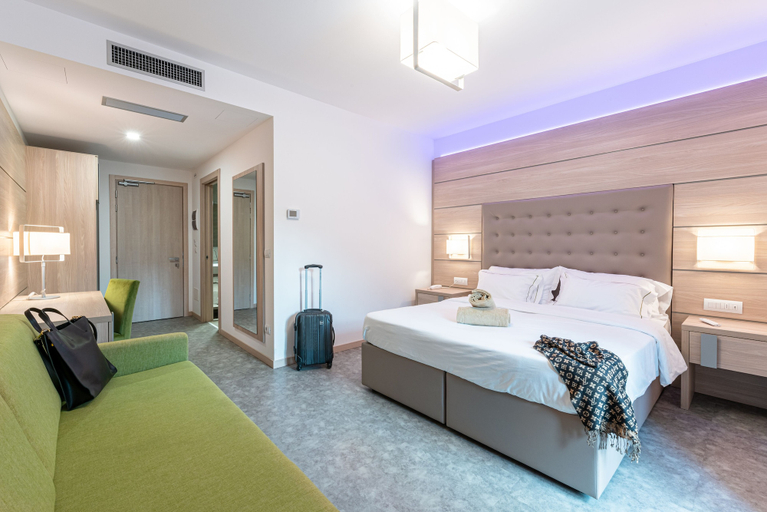 Bedroom 3, Hotel Trilago, Udine