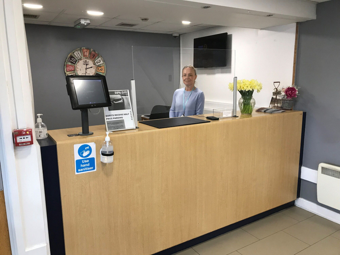 Others 4, Warrington M6 Motel J20/M6 Lymm Services, Cheshire West and Chester