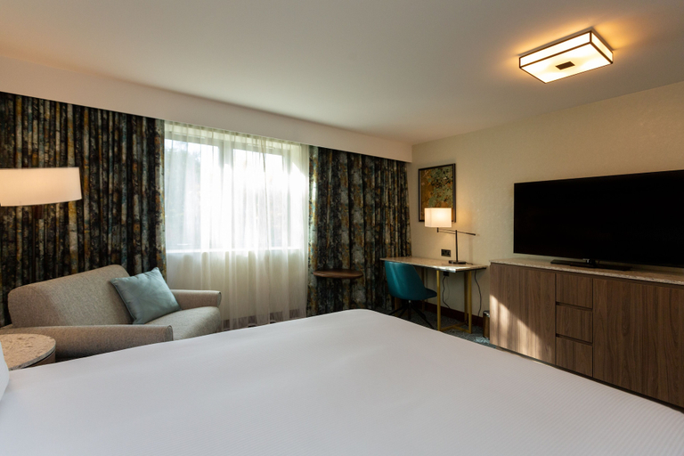 Bedroom 2, DoubleTree by Hilton Nottingham - Gateway, Nottingham