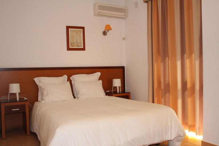 Bedroom 2, Pinhal do Sol, Loulé