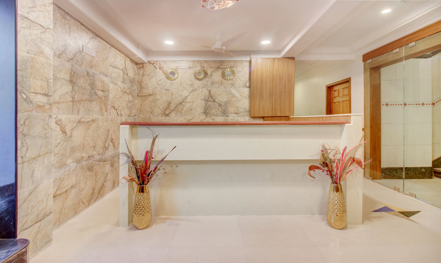 Bathroom 3, Itsy Hotels Cruz Royale Santacruz West, Mumbai Suburban
