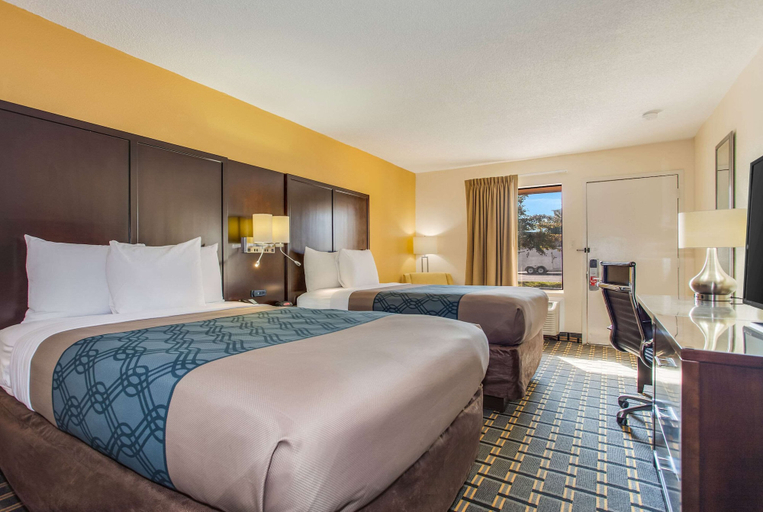 Bedroom 3, Econo Lodge Coliseum, Charleston
