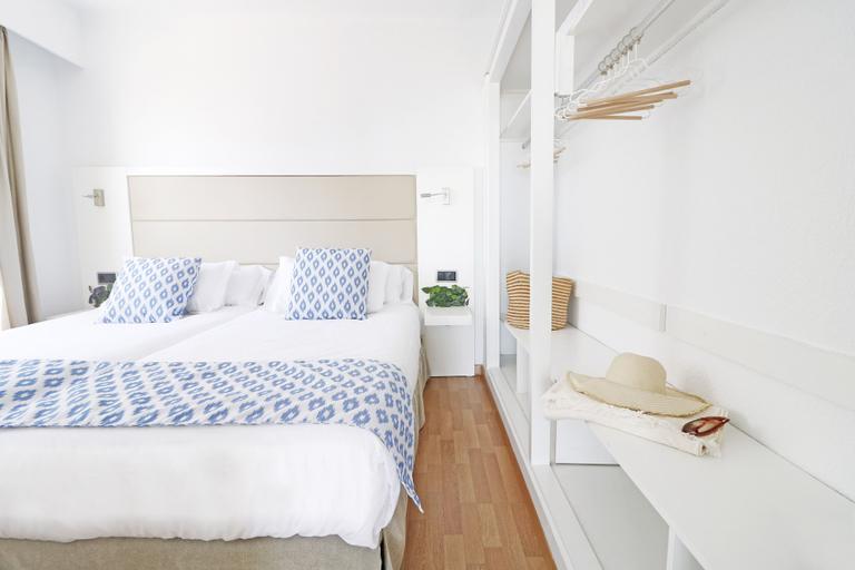 Bedroom 4, Bonavida Apartments, Baleares