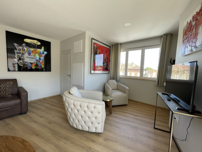 Others 3, Porta 9, Tarn