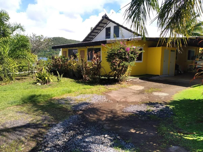 Exterior & Views, Villa De La Baie