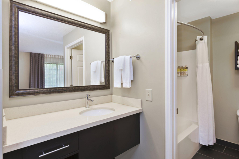 Bathroom 4, Staybridge Suites Detroit-Utica By IHG, Macomb
