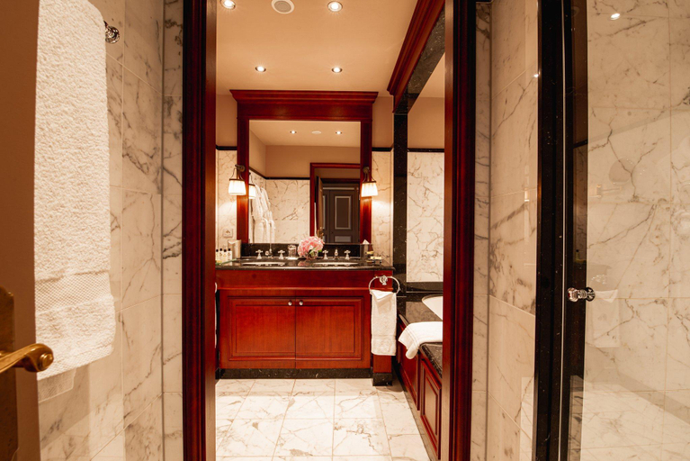 Bathroom 4, Intercontinental Bordeaux Le Grand Hotel By IHG, Gironde