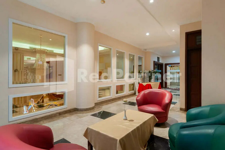 Public Area 3, Selecta Hotel Medan Petisah R Signature Mitra RedDoorz, Medan