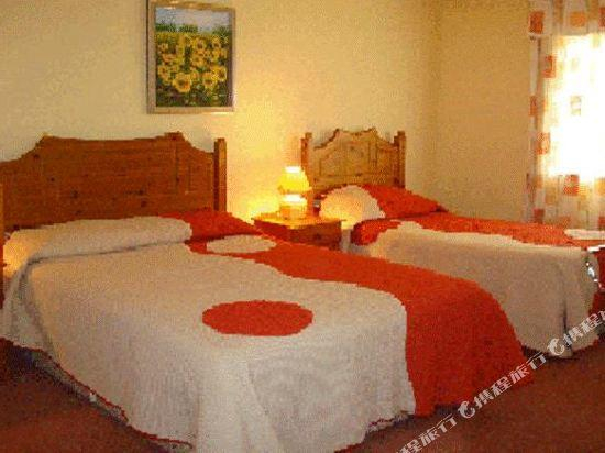 Others 3, Clifford´s Ocean View B&B