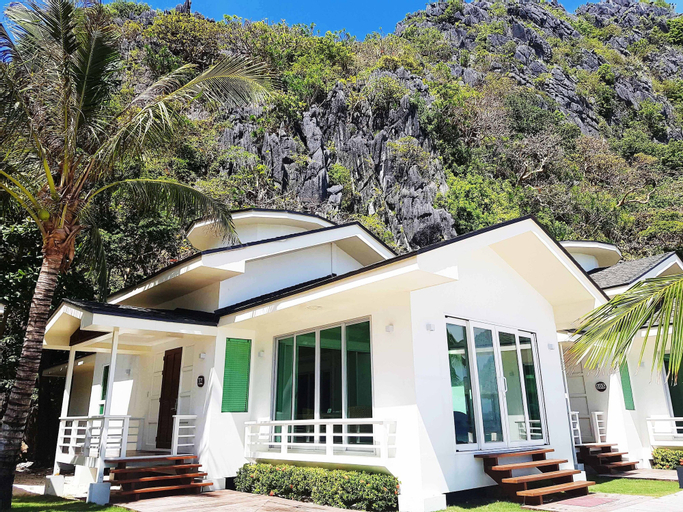Exterior & Views 4