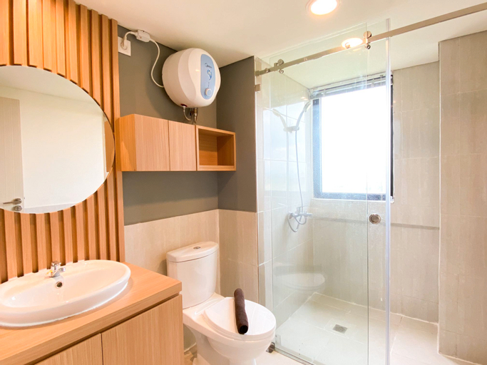 Bedroom 4, Comfort Living and Warm 3BR at Meikarta Apartment By Travelio, Cikarang