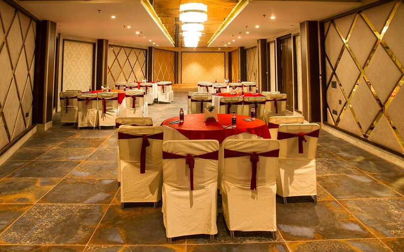 Food & Drinks 5, Rosetum Kasauli, Solan