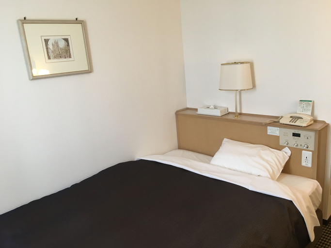 Bedroom 13