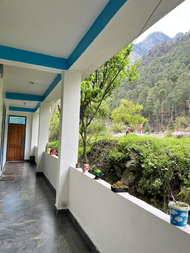 Public Area, Sky Heaven Katagla, Kullu