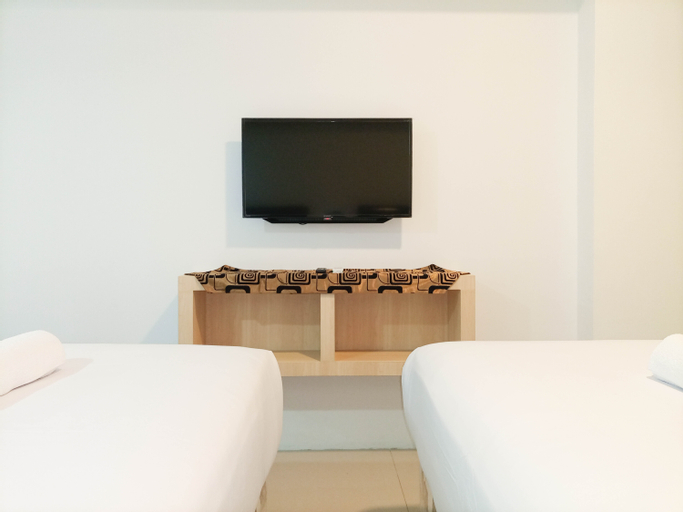 Bedroom 4, Nice and Tidy Studio at De Prima Apartment By Travelio, Medan