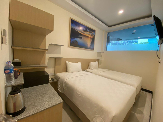 Bedroom 8
