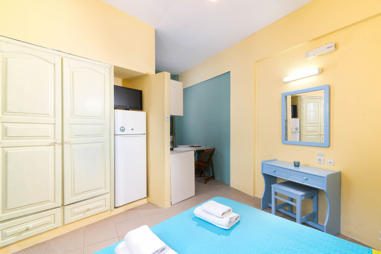 Bedroom 3, Afroditi Apartments, Crete