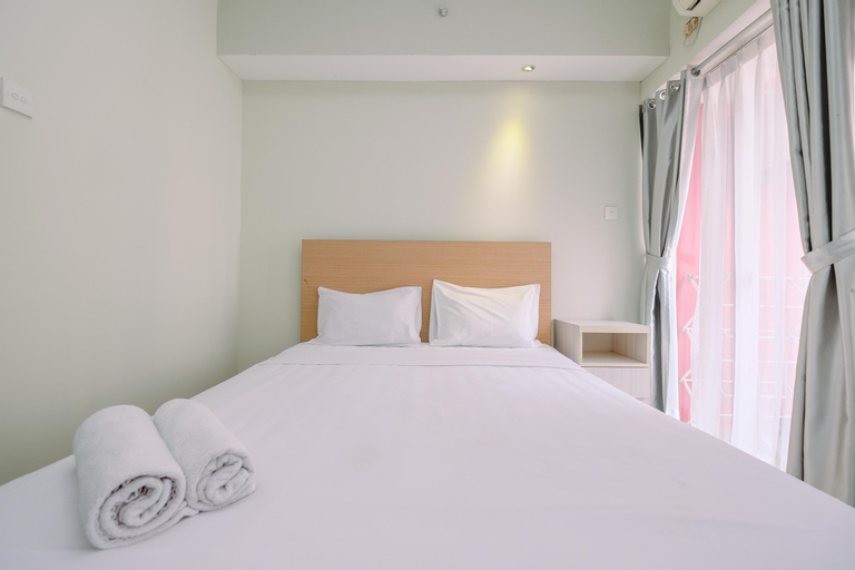 Cozy and Simply Look Studio Room Taman Melati Margonda Apartment By Travelio, Depok