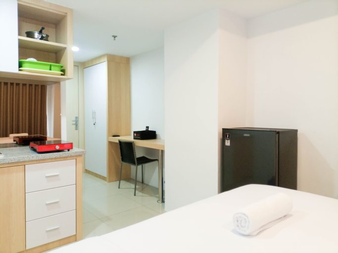 Bedroom 3, Modern Studio at De Prima Apartment By Travelio, Medan