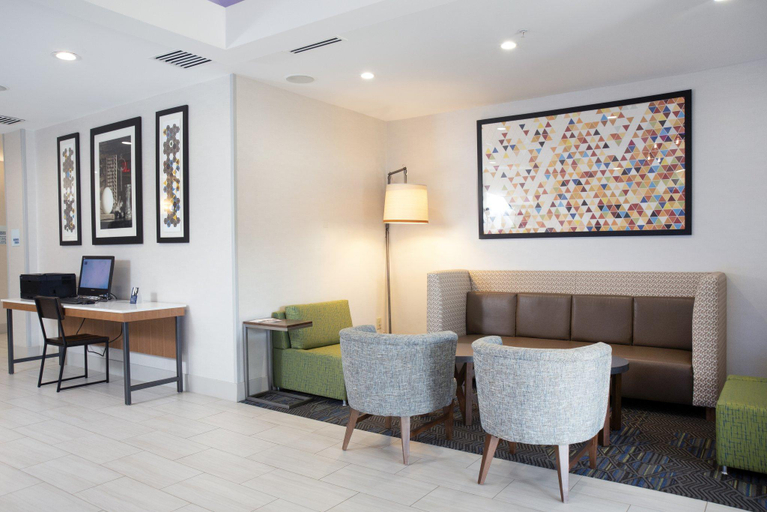 Public Area 3, Holiday Inn Express Hotel & Suites Chester by IHG, Orange