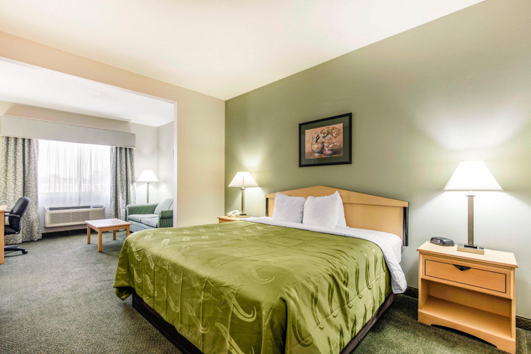 Bedroom 3, Quality Inn & Suites Pearl-Jackson, Rankin