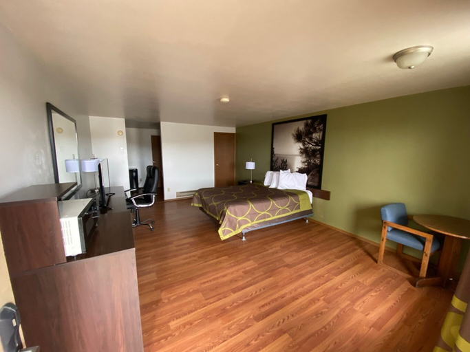 Bedroom 3, Super 8 by Wyndham Wells, Elko