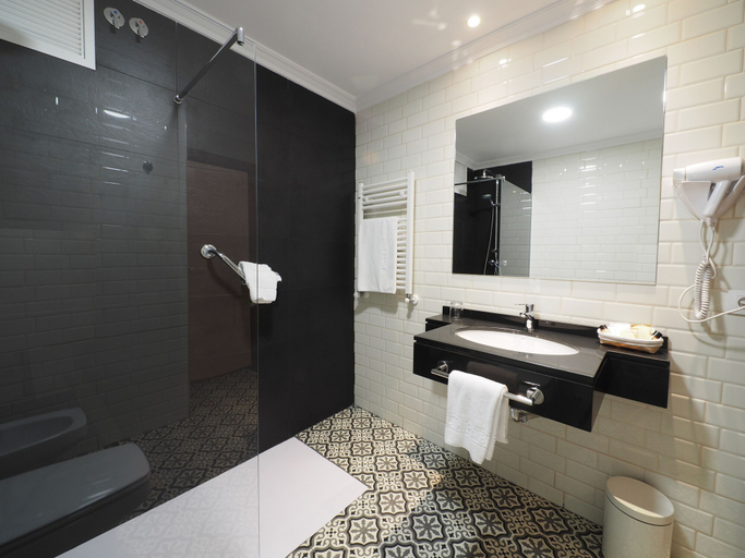 Bathroom 5, Rias Bajas, Pontevedra