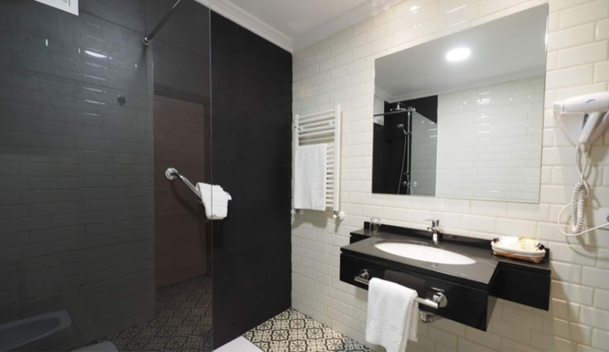 Bathroom 5, Rias Bajas, Pontevedra