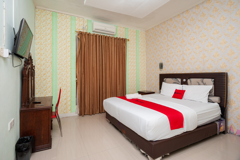 Bedroom 1, RedDoorz Syariah @ Bumi Siliwangi Residence Padang, Padang